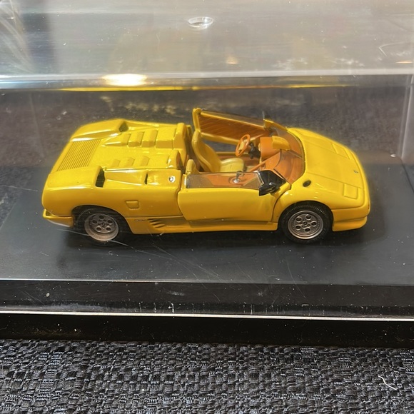 Lamborghini Diablo Roadster Coupe by Art - Picture 4 of 5